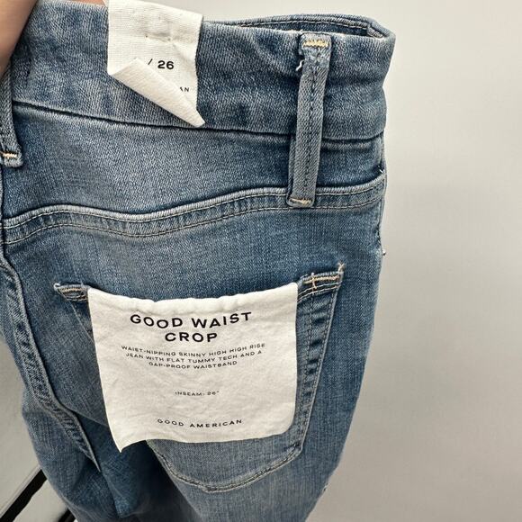 GOOD AMERICAN NWT Good Waist Crop Denim Jean in Blue634 // 2 - Picture 10 of 15